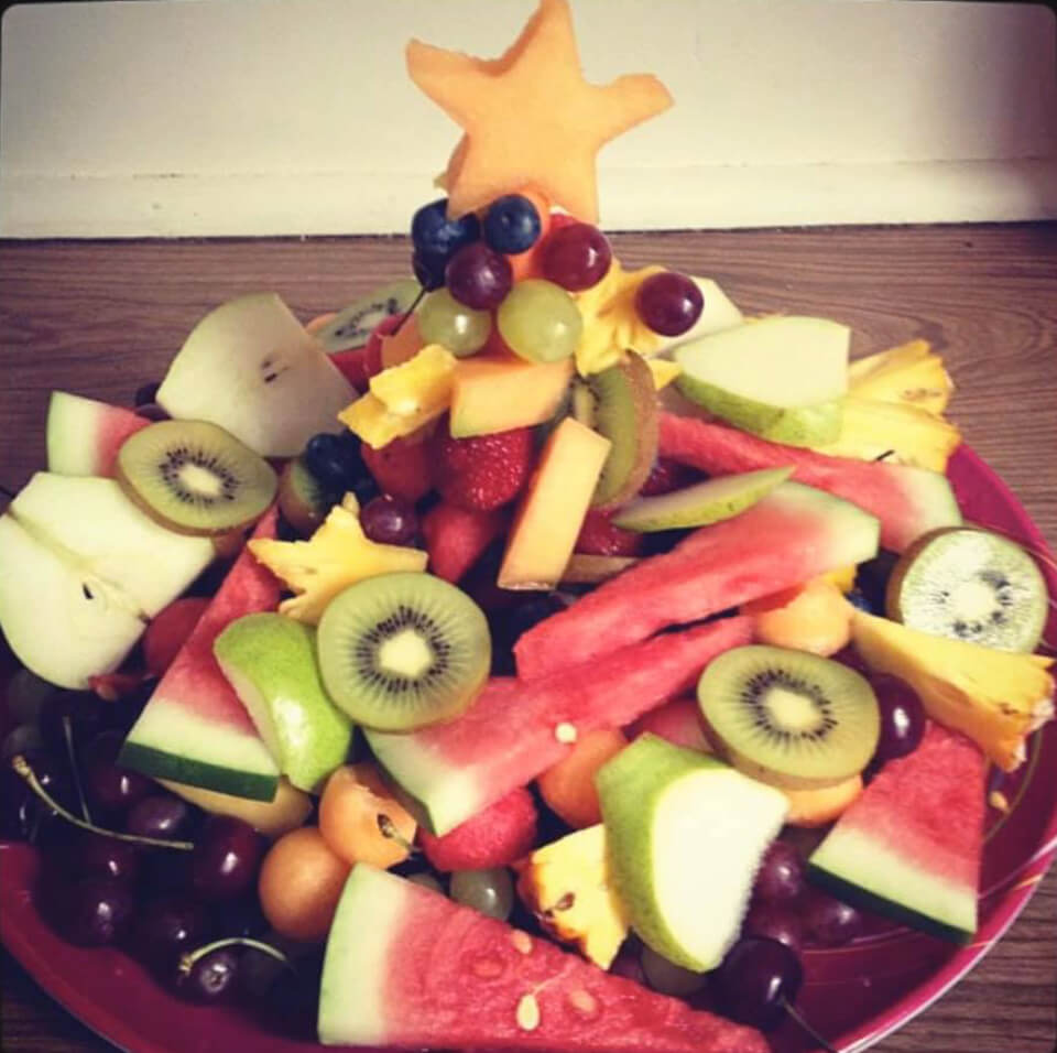 kelly-woods-diy-fruit-christmas-tree-2